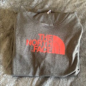 *NEVER WORN- XL women’s The North Face Hoodie